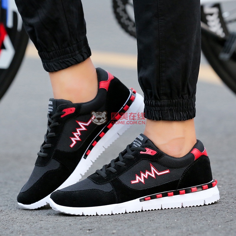 凡世界 新款跑步鞋学生休闲运动鞋 潮流时尚男