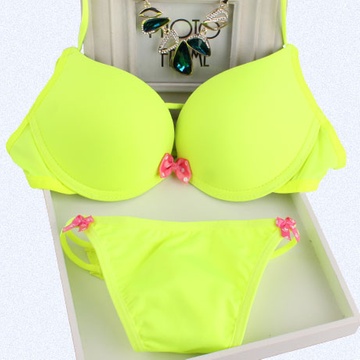 2016新款蕾丝x型背带文胸 加厚聚拢少女生聚拢后绑带性感内衣套装